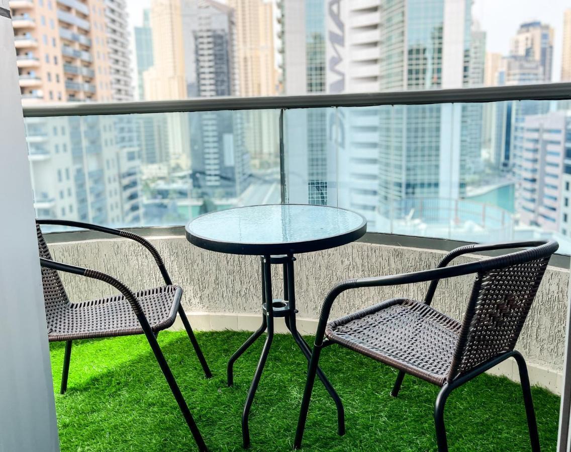 Luxury Room With Marina View Close To Jbr Beach And Metro With Shared Kitchen Dubai Exterior photo