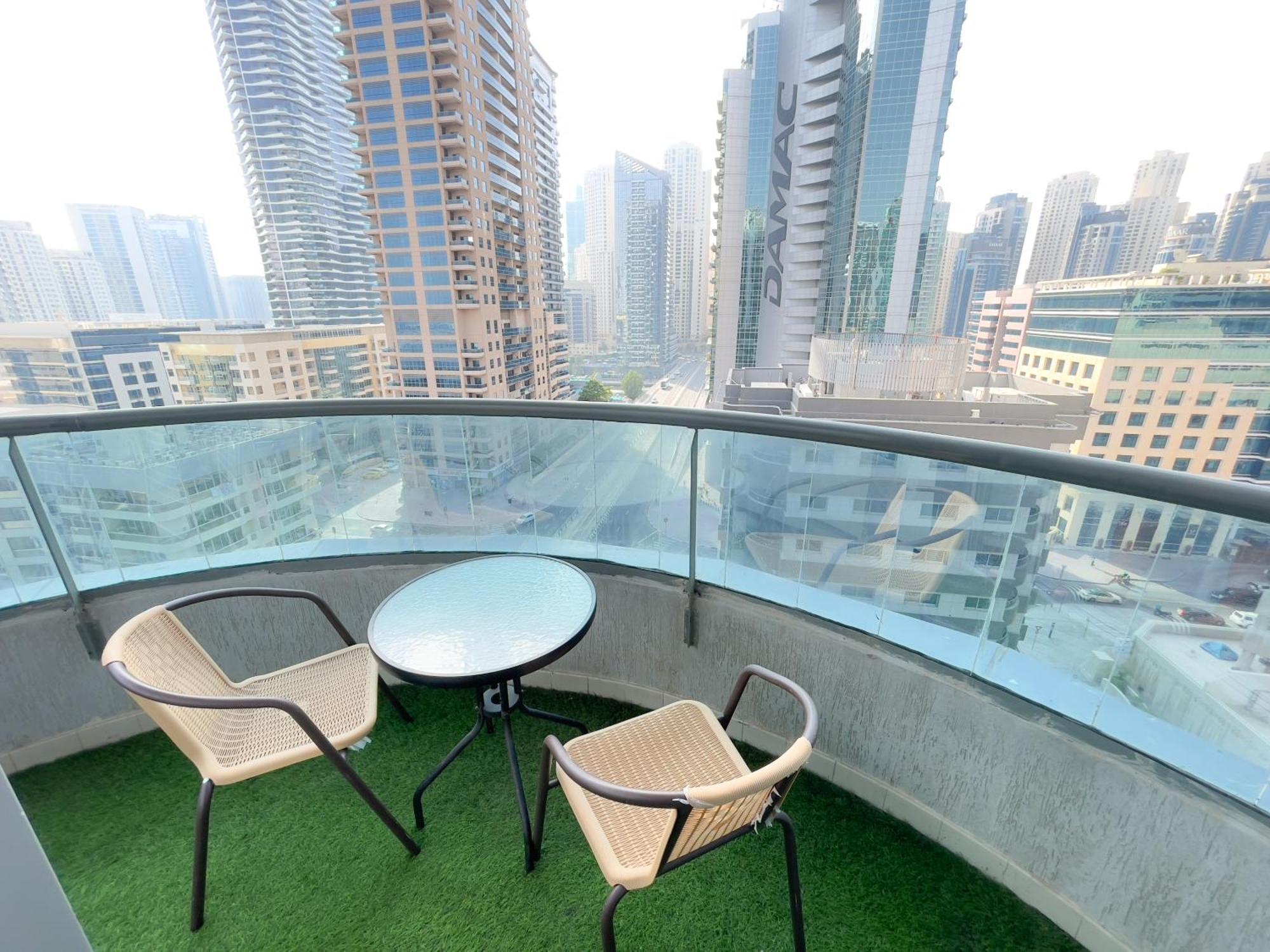 Luxury Room With Marina View Close To Jbr Beach And Metro With Shared Kitchen Dubai Exterior photo